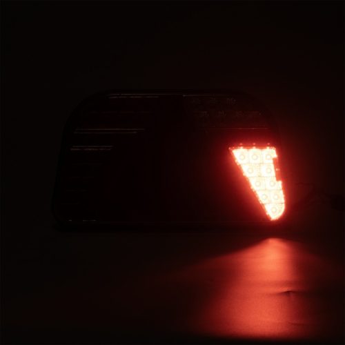 Hátsólámpa LED-es TL 5-fun. háromszöggel, jobb oldali