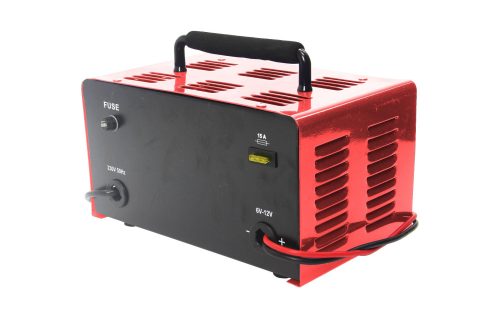 Akkumulátor töltő 12V 100A