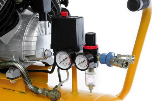 Kompresszor 100l 2T 6-8 bar 230V/3kW HURAGAN