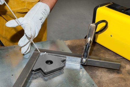 Mágneses derékszög 23kg